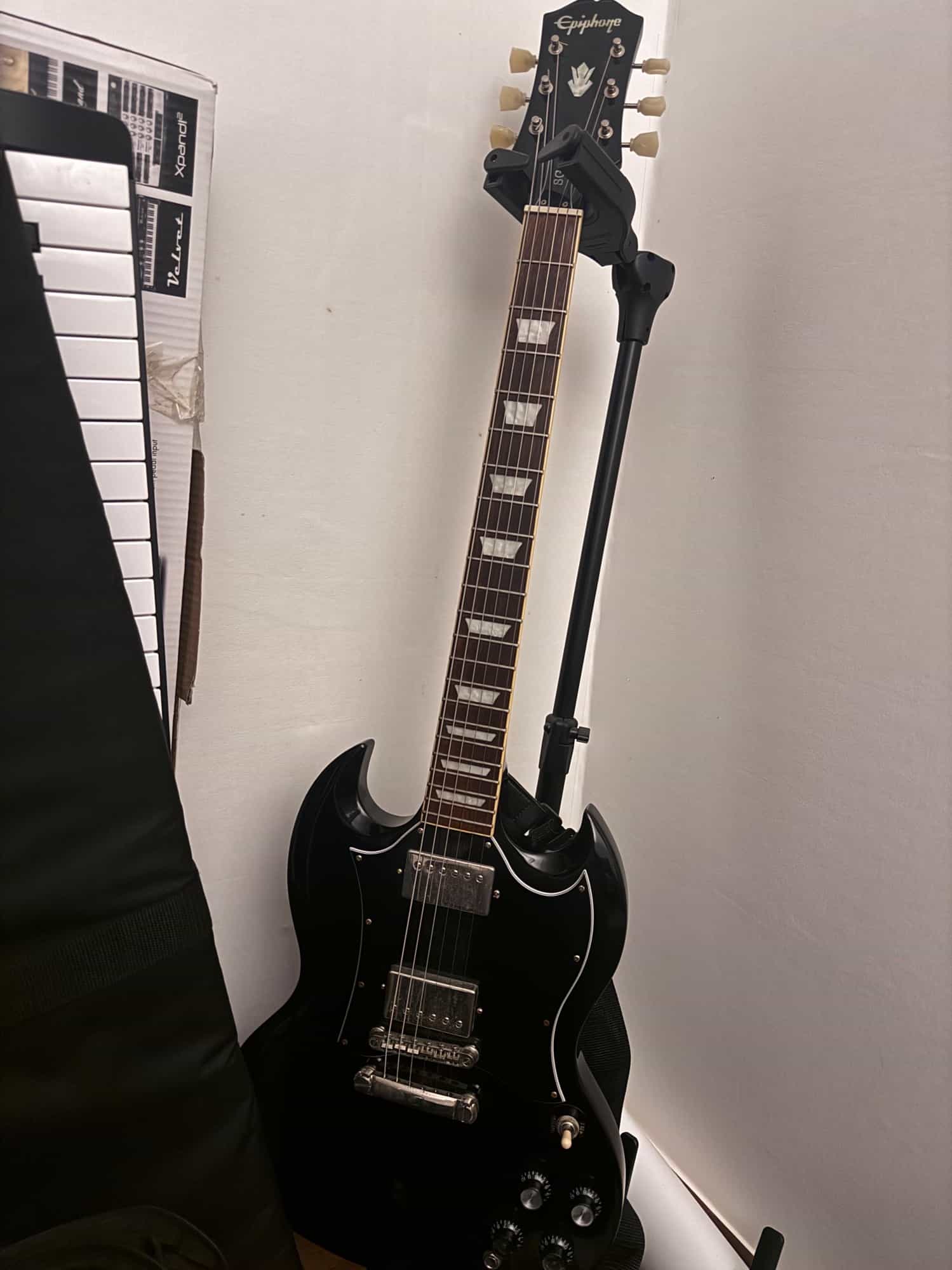 Epiphone-SG Standard-1