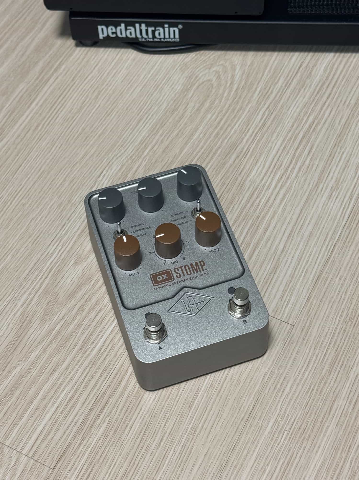 Universal Audio-OX Stomp-1