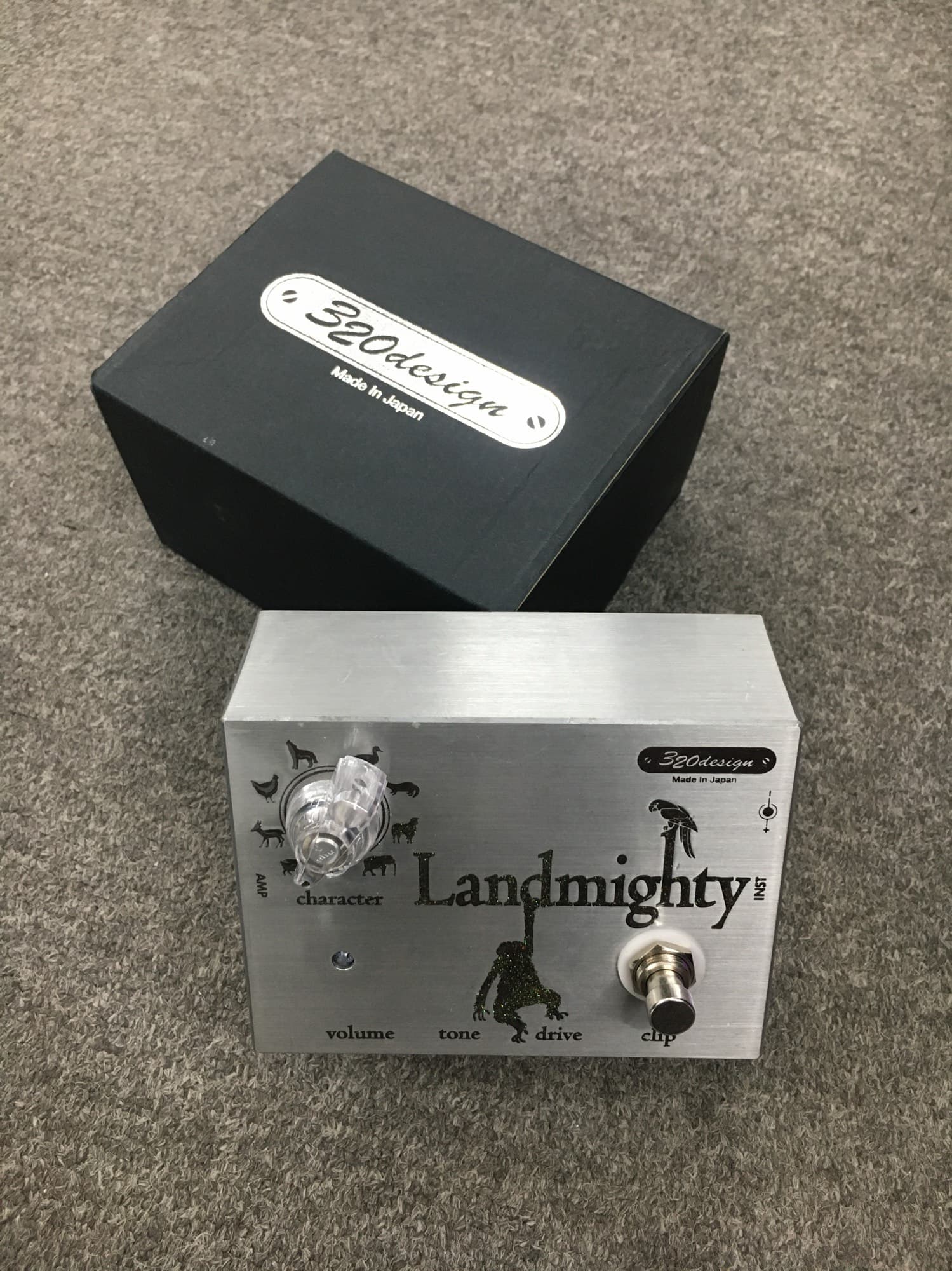 -320Design Landmighty-1