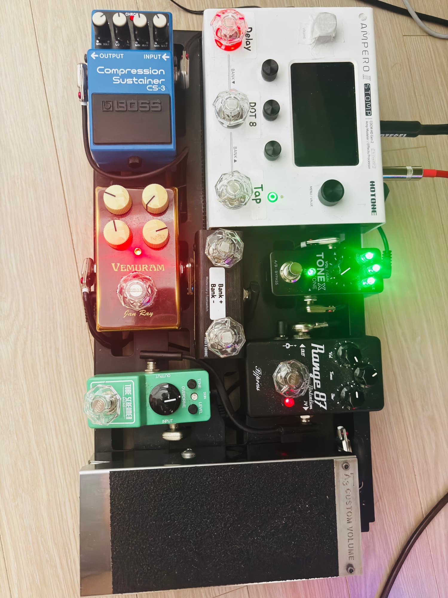 Hotone-Ampero II Stomp-1